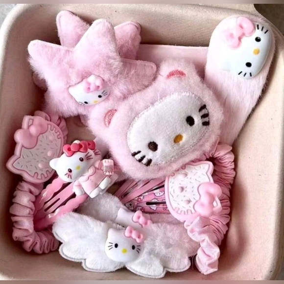 28pc Hello Kitty Bundle - Picture 2 of 5
